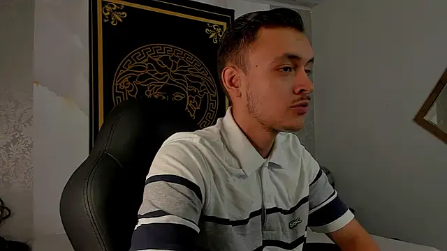 Snapshot of Desmon_Clark chatting on 03/02/25, 07:45 Desmon Clark online show from 03/02/25, 07:45