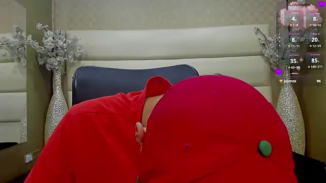 Snapshot of Desmon_Clark chatting on 03/15/25, 11:28 Desmon Clark online show from 03/15/25, 11:28