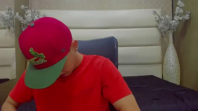 Snapshot of Desmon_Clark chatting on 03/16/25, 02:32 Desmon Clark online show from 03/16/25, 02:32