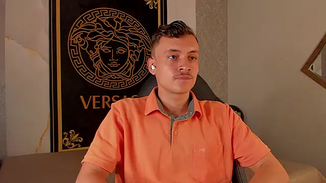 Snapshot of Desmon_Clark chatting on 09/25/25, 11:30 Desmon Clark online show from 09/25/25, 11:30