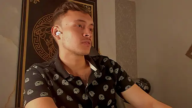 Snapshot of Desmon_Clark chatting on 10/02/25, 10:28 Desmon Clark online show from 10/02/25, 10:28