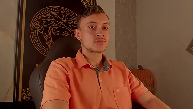 Snapshot of Desmon_Clark chatting on 10/09/25, 12:52 Desmon Clark online show from 10/09/25, 12:52