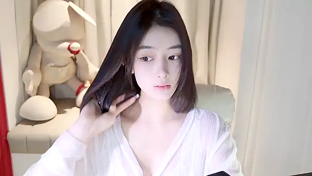 Snapshot of initial-lucky chatting on 01/03/25, 01:03 initial-lucky online show from 01/03/25, 01:03