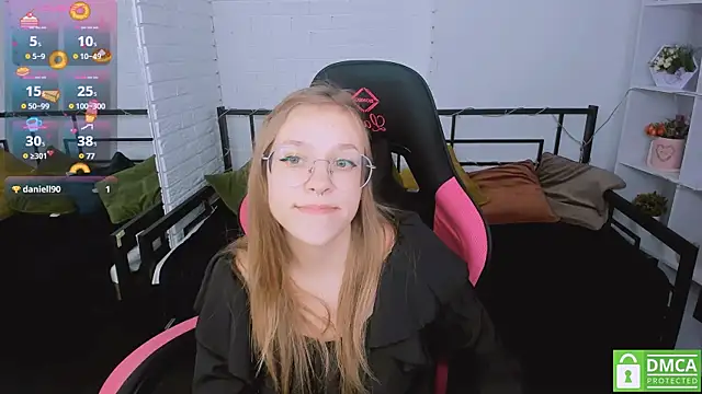 LayriantaVee online show from 01/21/25, 09:57