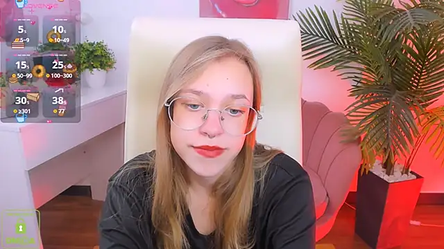 LayriantaVee online show from 09/11/25, 06:13