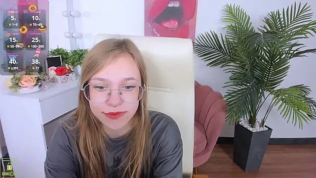 LayriantaVee online show from 09/20/25, 06:14