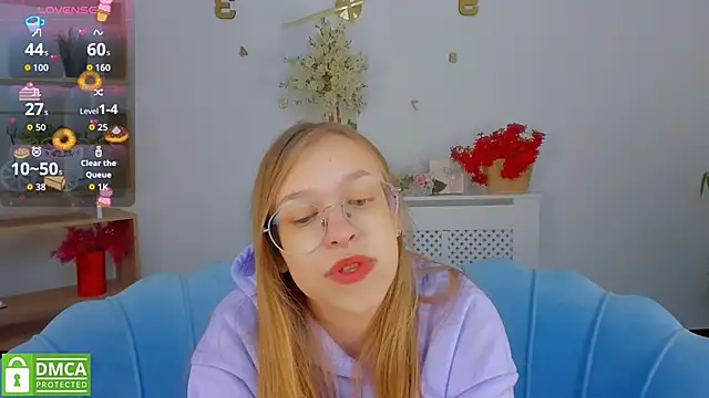 LayriantaVee online show from 10/02/25, 06:20