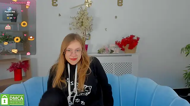 LayriantaVee online show from 10/07/25, 06:21