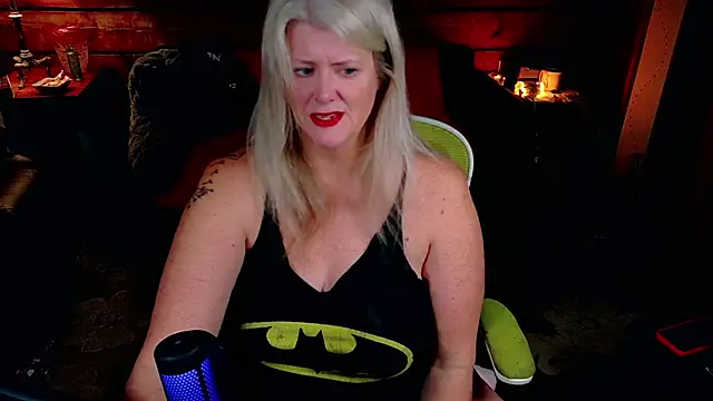 AliceHarlot online show from 11/26/25, 05:30