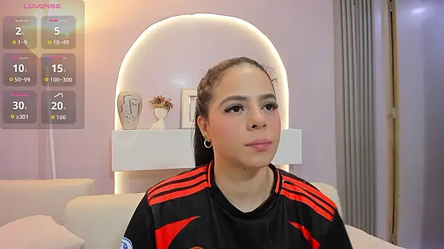 Sensual Sophie  online show from 03/26/26, 11:16