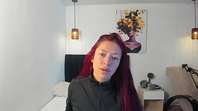 Scarlett  bell online show from 10/07/25, 01:19