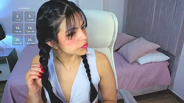 Eliie Ruizz online show from 01/10/26, 04:36