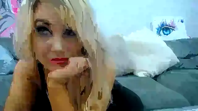 Niquitasparkles online show from 11/26/25, 01:34