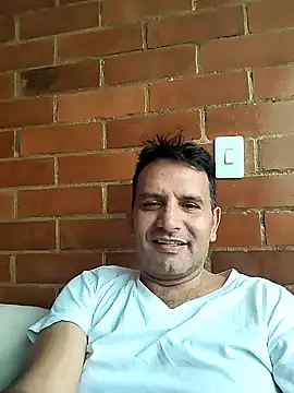 RogueTraveler online show from 12/16/24, 07:21