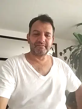 RogueTraveler online show from 02/25/25, 03:16