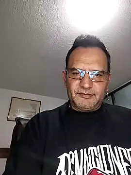 RogueTraveler online show from 10/15/25, 03:17