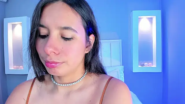 HannaPaola online show from 09/23/25, 10:35