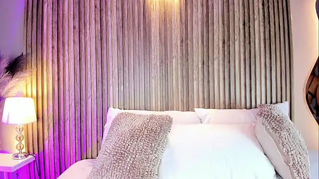 HannaPaola online show from 03/24/26, 10:26