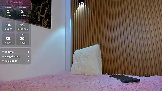 valentina lux online show from 03/17/25, 11:11