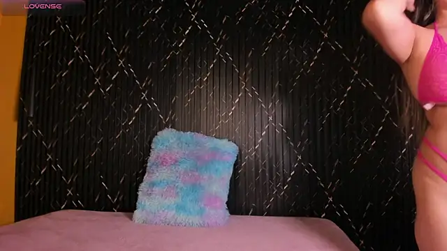 valentina lux online show from 10/01/25, 07:09