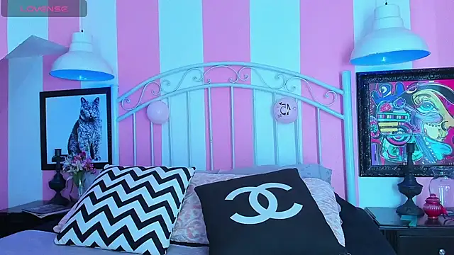 Liah Grey8 online show from 02/22/25, 09:15