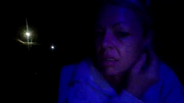 Snapshot of rileyraerhoads chatting on 09/24/25, 10:29 rileyraerhoads online show from 09/24/25, 10:29