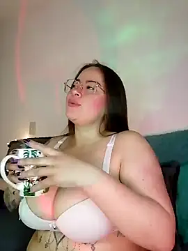 soofy   online show from 03/19/25, 04:14