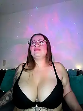 soofy   online show from 04/22/26, 05:10