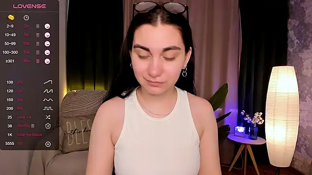 Snapshot of hannacheekss_ chatting on 01/21/25, 05:16 hannacheekss online show from 01/21/25, 05:16