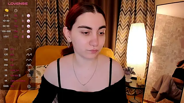 hannacheekss  online show from 02/17/26, 02:08