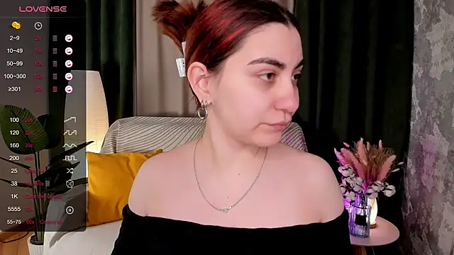 hannacheekss  online show from 04/09/26, 02:00