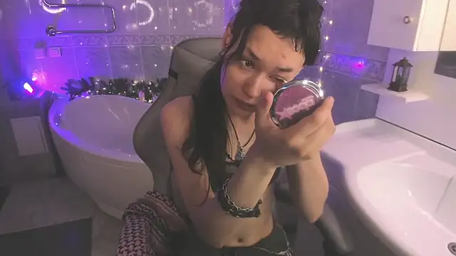 Emily Strikeee online show from 01/15/25, 11:53