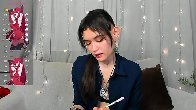 Emily Strikeee online show from 03/03/25, 12:48