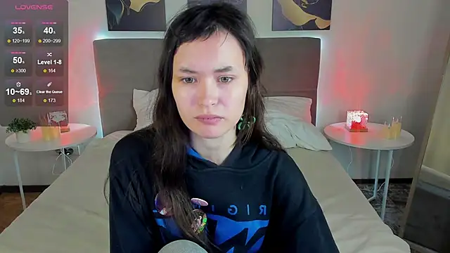 Emily Strikeee online show from 09/09/25, 08:03