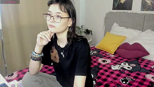 Emily Strikeee online show from 03/19/26, 04:16