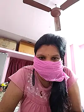 Snapshot of Lilly-queen chatting on 01/23/25, 06:45 Lilly-queen online show from 01/23/25, 06:45