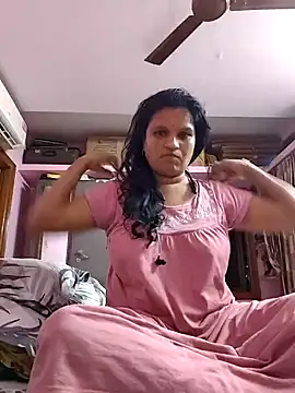 Snapshot of Lilly-queen chatting on 01/26/25, 06:48 Lilly-queen online show from 01/26/25, 06:48