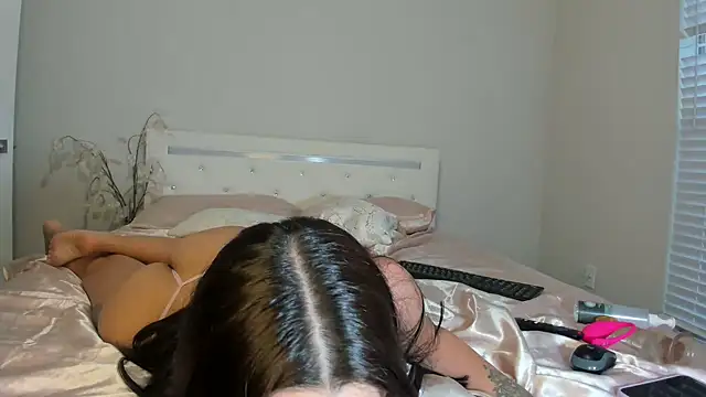 marianaferrero online show from 02/20/25, 06:46