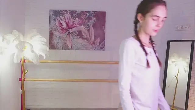 lylylovesyou online show from 01/11/25, 06:03