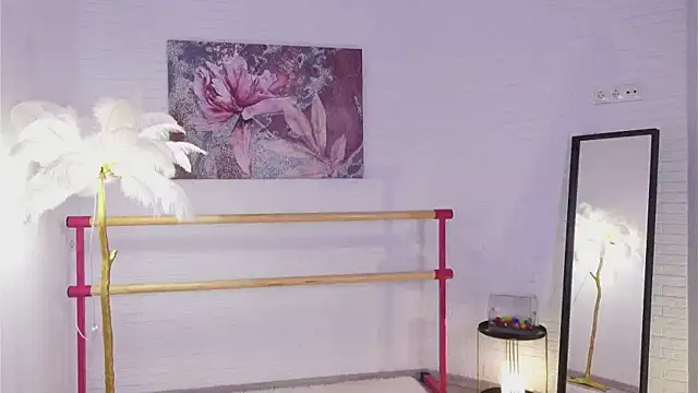 lylylovesyou online show from 02/01/25, 05:49