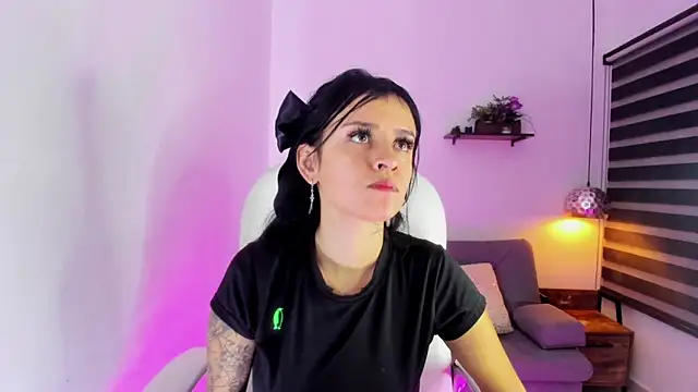 yenny garcia online show from 10/01/25, 06:25