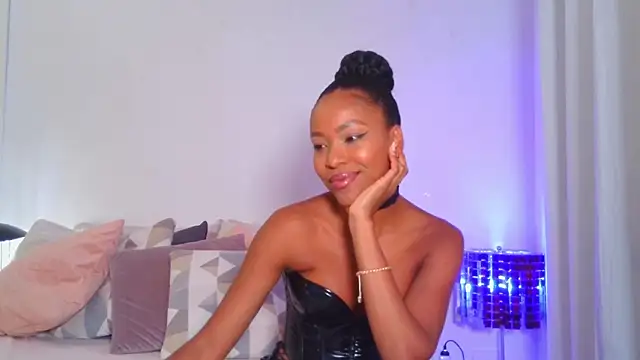 Snapshot of JuliaMartini chatting on 03/03/26, 12:11 JuliaMartini online show from 03/03/26, 12:11