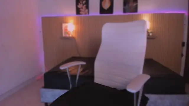 cloe sirena online show from 04/09/26, 02:00