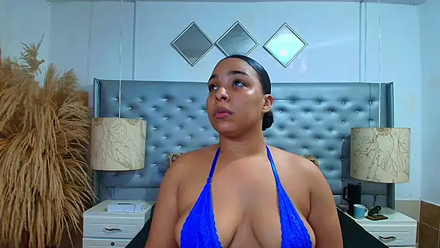 EileenBenzon online show from 11/10/25, 06:23