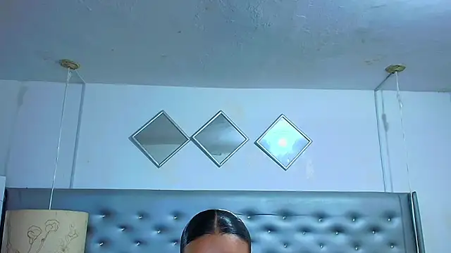 EileenBenzon online show from 03/26/26, 03:39