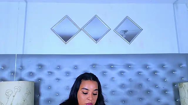 EileenBenzon online show from 04/15/26, 07:58