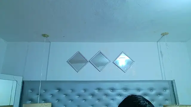 EileenBenzon online show from 04/21/26, 02:12