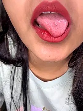 Black baby online show from 11/16/25, 10:04