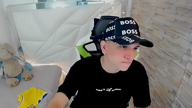 Brayan lopezz online show from 03/18/25, 12:58