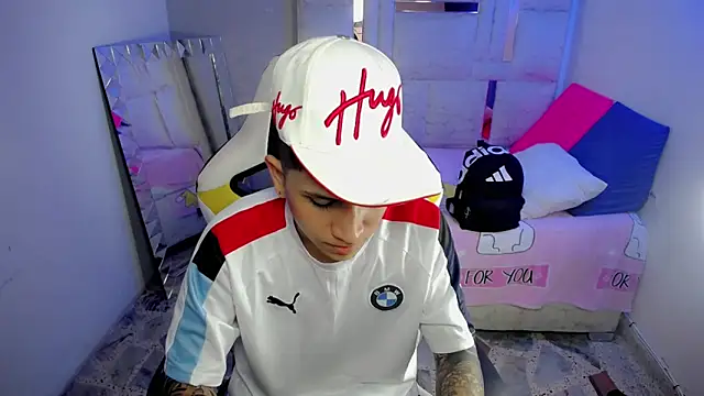 Brayan lopezz online show from 12/17/25, 02:12